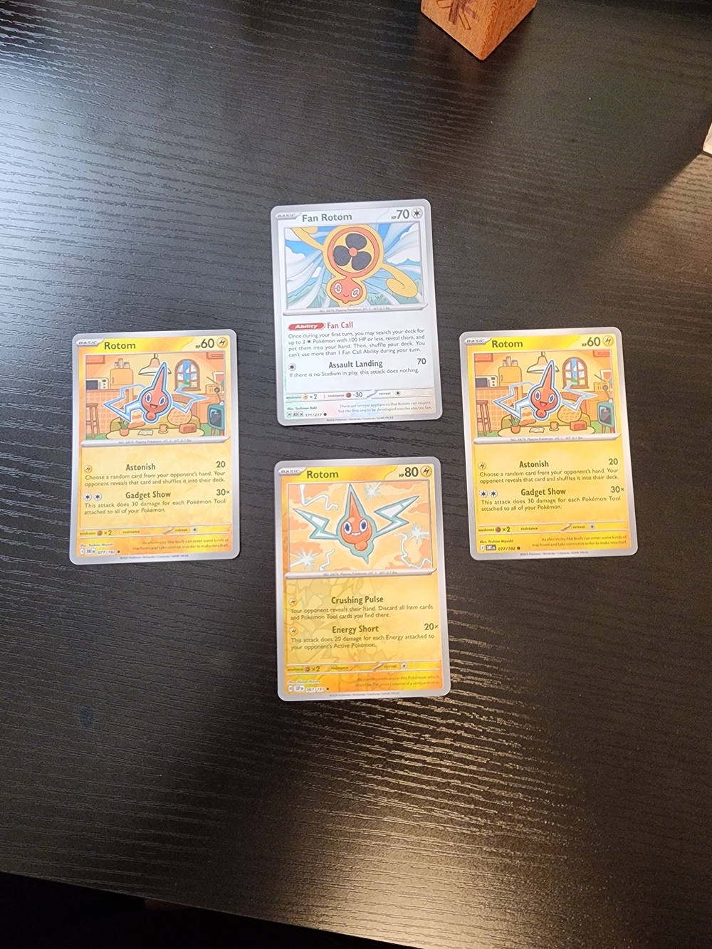 Rotom Trading Card Set